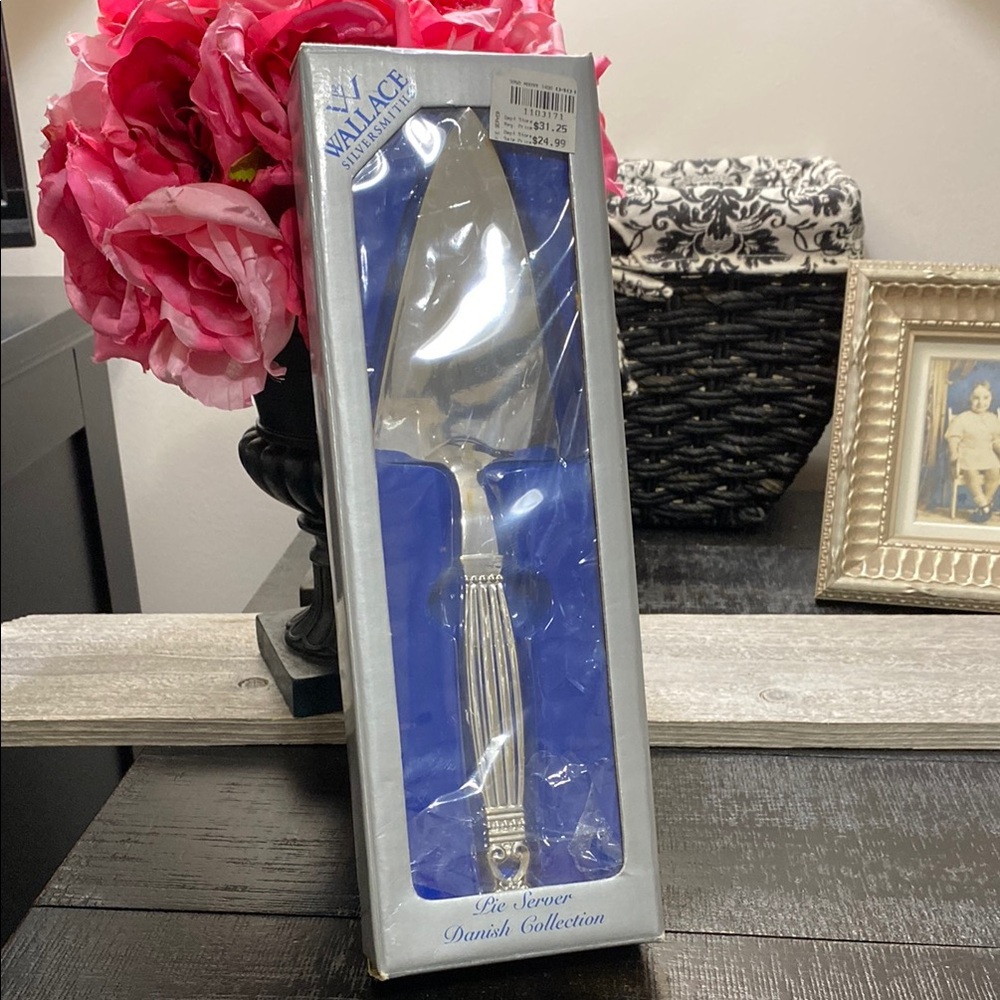 Vintage Silver Plated Danish Collection Pie Server!